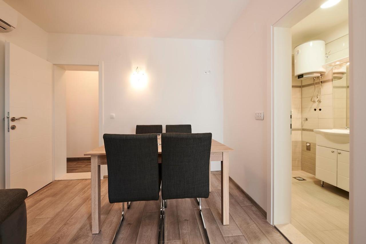 Cutan Appartement Trogir Buitenkant foto