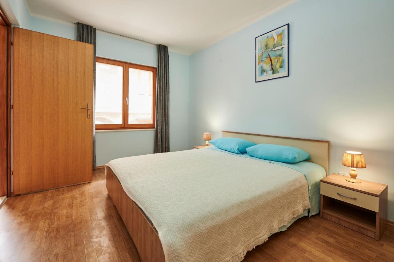 Cutan Appartement Trogir Buitenkant foto
