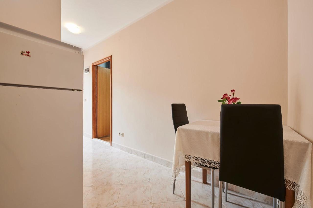 Cutan Appartement Trogir Buitenkant foto