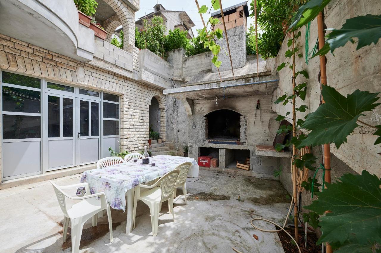 Cutan Appartement Trogir Buitenkant foto