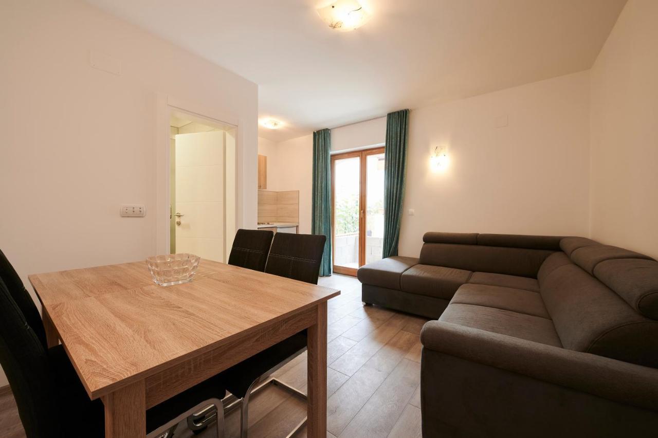 Cutan Appartement Trogir Buitenkant foto