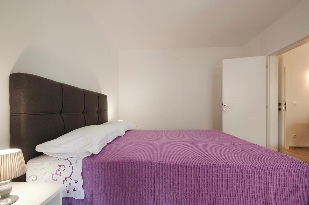 Cutan Appartement Trogir Buitenkant foto