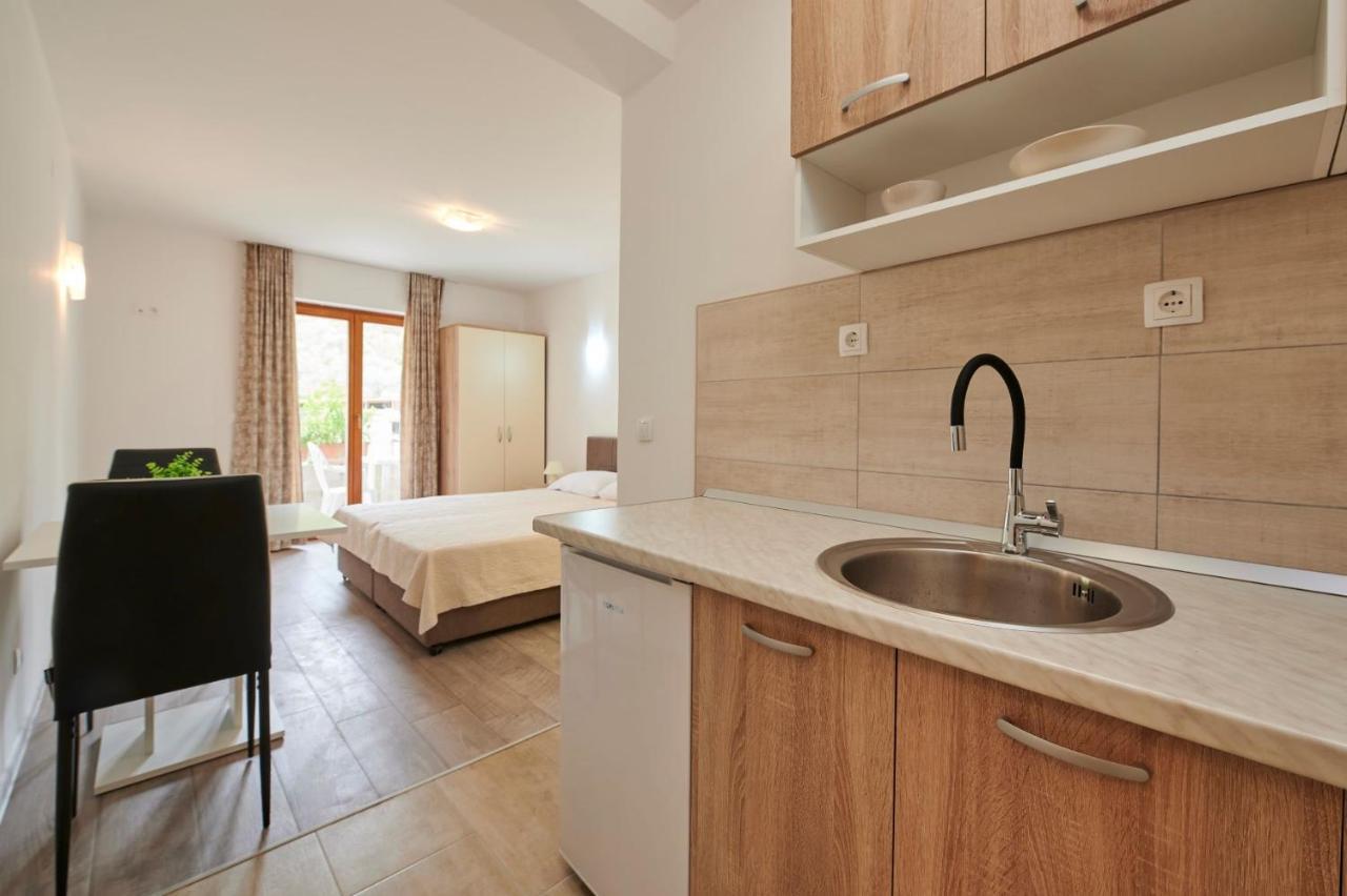 Cutan Appartement Trogir Buitenkant foto
