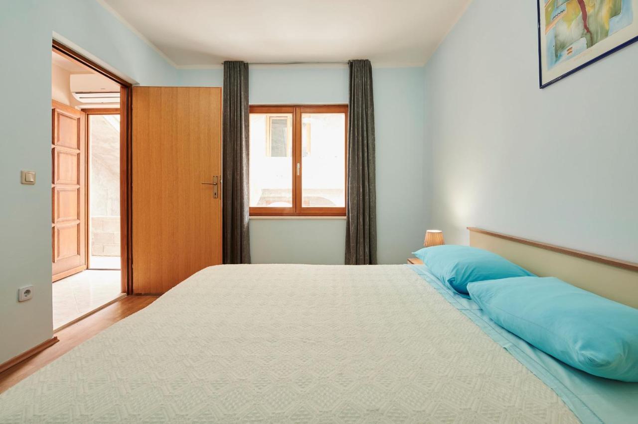 Cutan Appartement Trogir Buitenkant foto